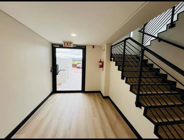 338M² OFFICE TO LET IN HALFWAY HOUSE